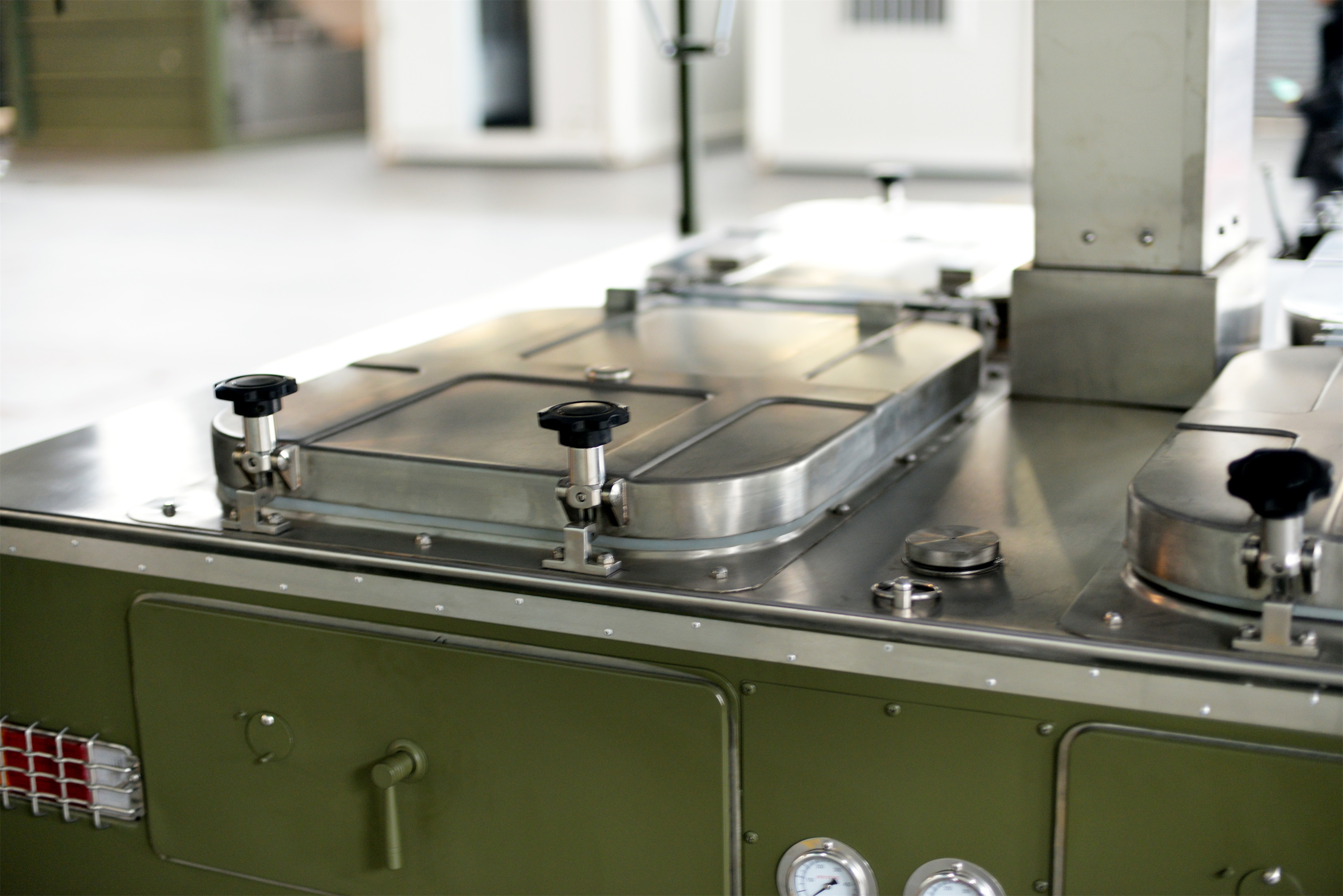 Amry standard mobile field kitchen tailer military mobile kitchen Model XC-250 for western food